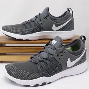 NIke women’s free